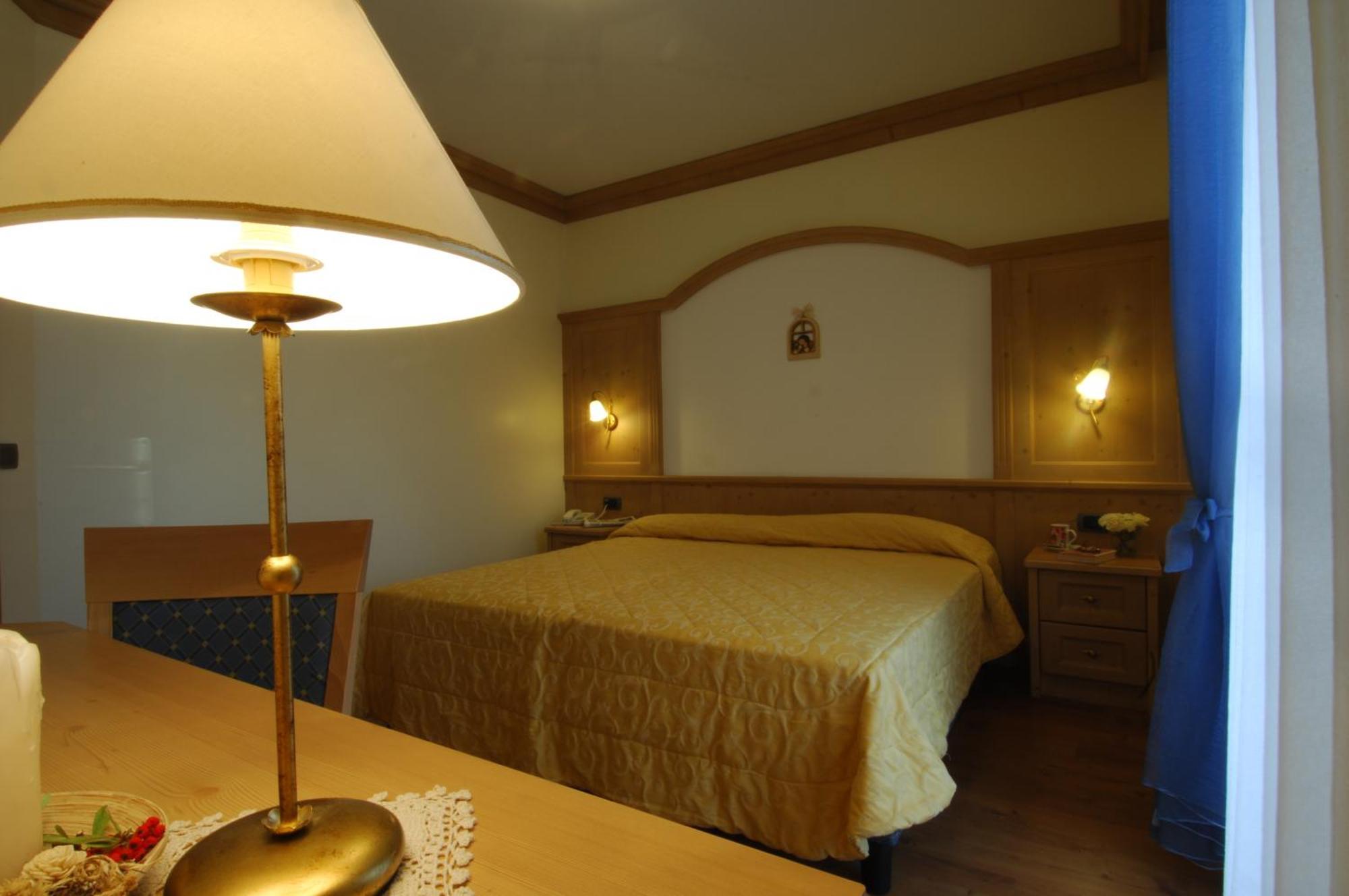 Hotel Lido - Slow & Natural Living โมลเวโน ภายนอก รูปภาพ